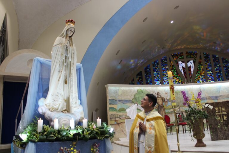 “Estamos caminhando com a Mãe na Igreja e com a Igreja” Décimo dia da Trezena de Nossa Senhora de Fátima