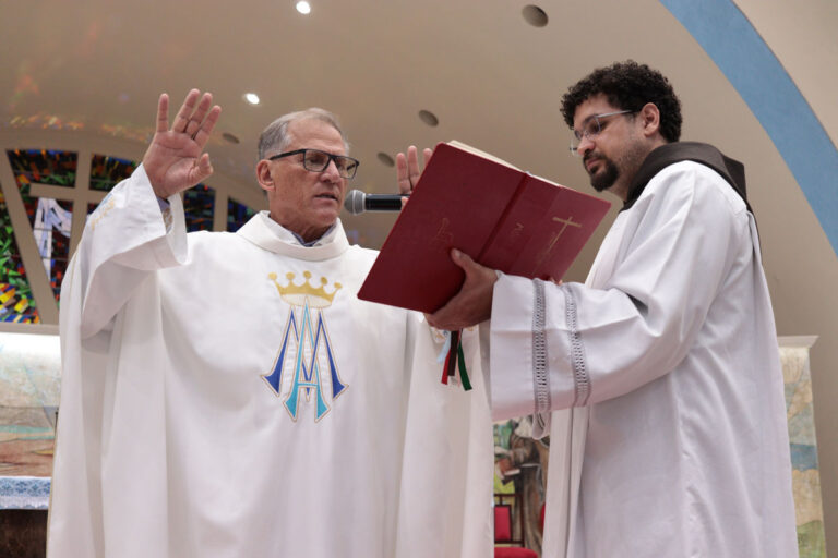 Primeiro dia da Trezena de Fátima 2025