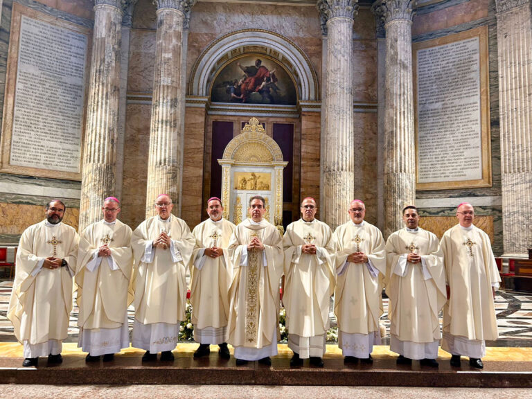 Bispos do Regional Centro-Oeste da CNBB estão em peregrinação em Roma